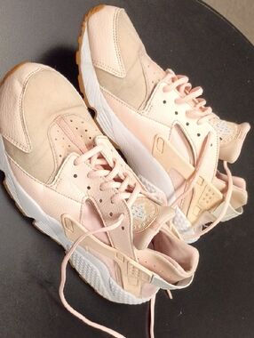 Huaraches AIR WomenS  Size 9.5